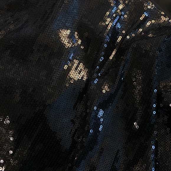 Caché black sequin NWT skirt size 4 with zipper - Picture 7 of 8